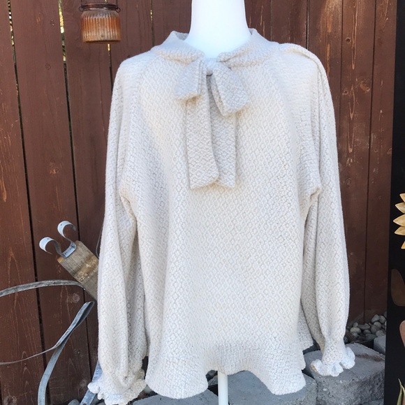 Hummingbird Sweater - Picture 2 of 8